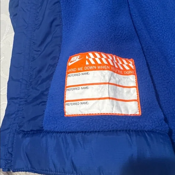 Nike Kids Fleece Lined Windbreaker. Boys 7. - Picture 9 of 12